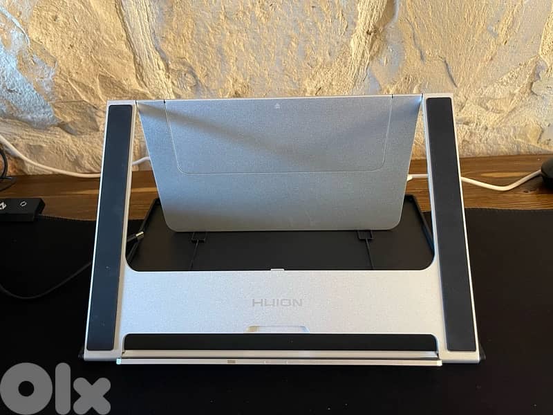 Huion Kamvas Pro 13 (2.5K) 1