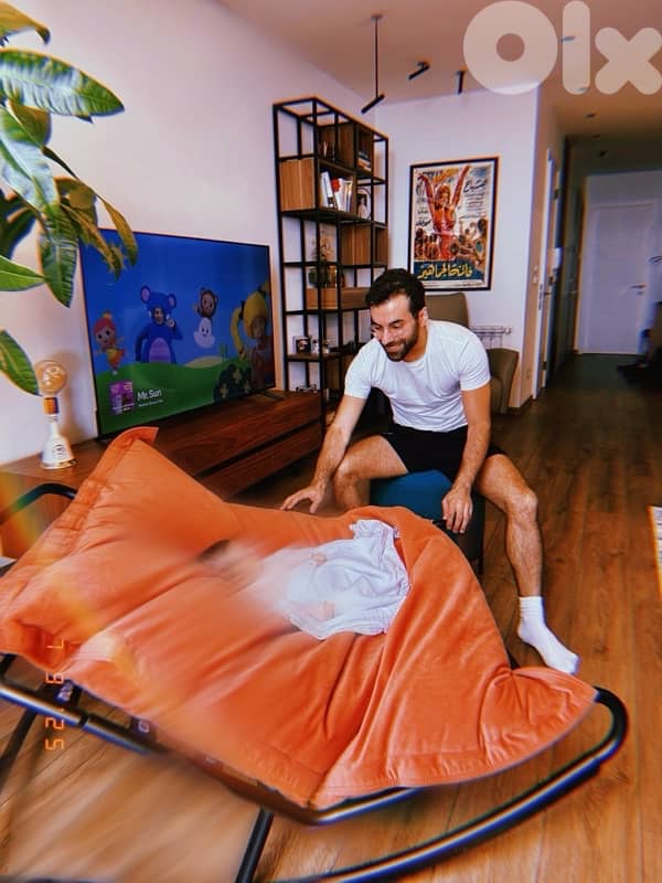 High Quality Fatboy Beanbag + Chair – Like New 1