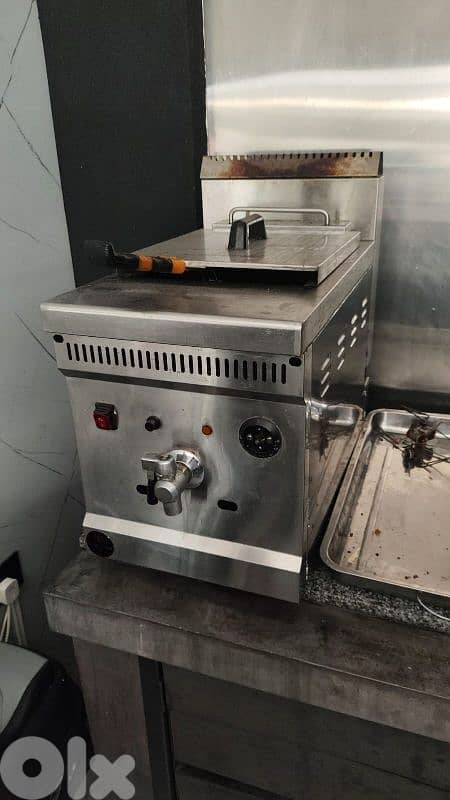 Industrial Gas Fryer – Table Top Model BGF-71A 0