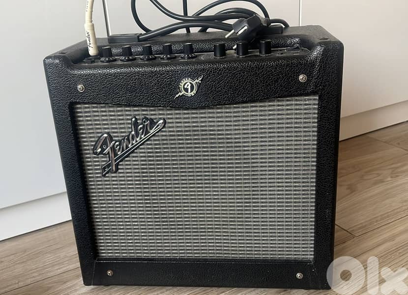 Electric Guitar Purple with Fender Speaker/Amp 3