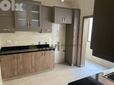 3-Bedroom Apartment for sale-Achrafieh  شقة مجددة للبيع في الاشرفية