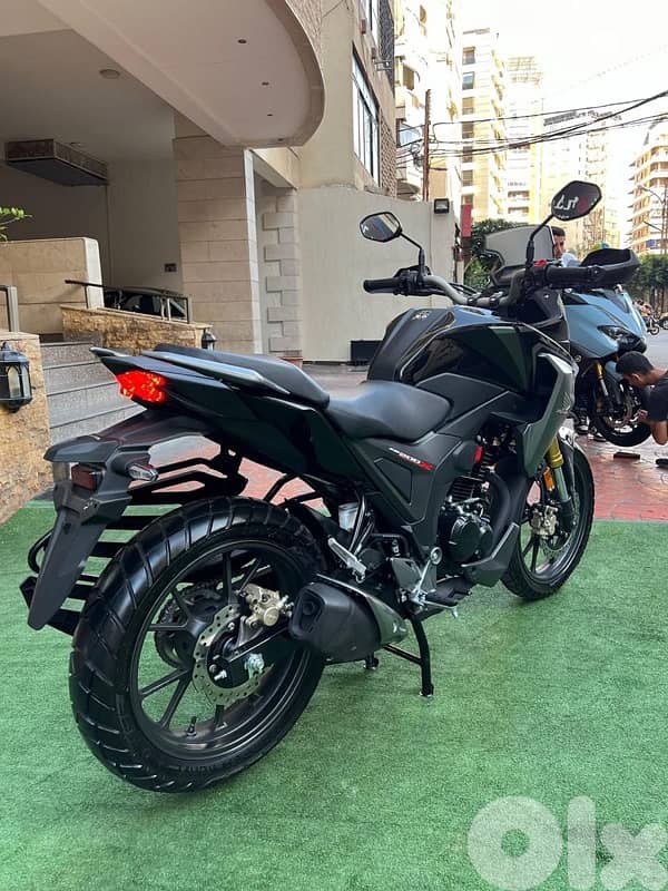 Honda CB 200 x 2025 okm 4