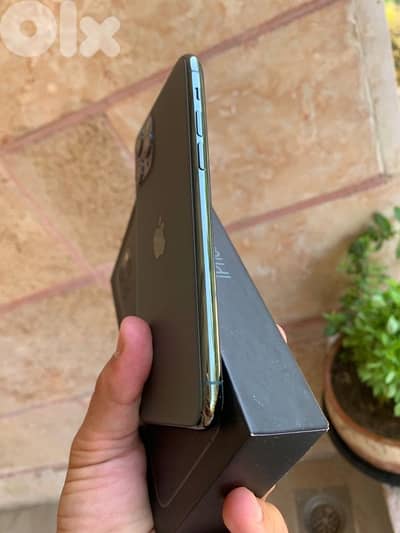 11 pro 512 حبة بلدية