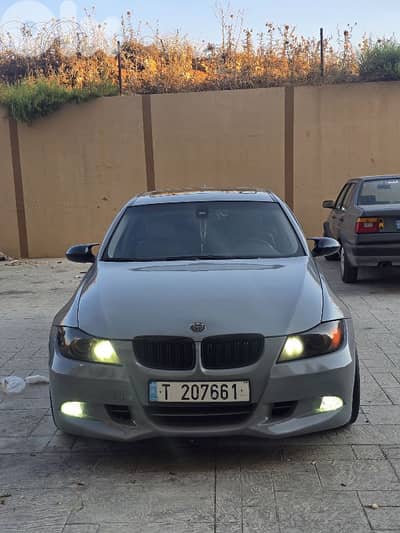 BMW E90  2006