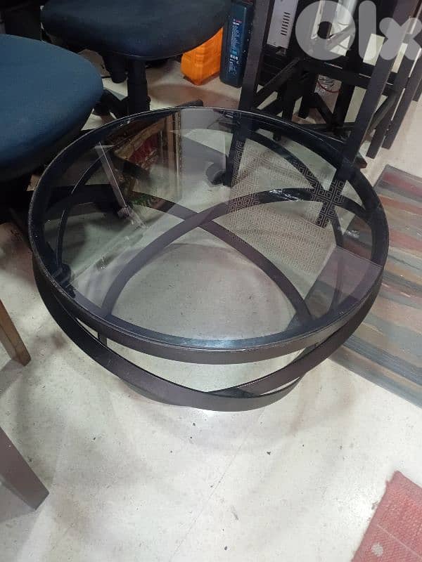 طاولي شبه جديد 0