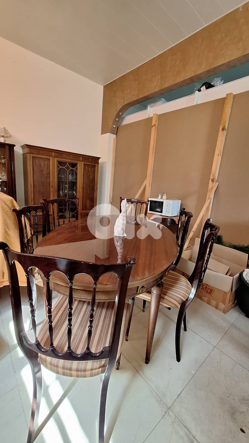 Dining room/ طاولة سفرة مع فترين 1