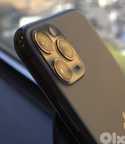 Iphone 11 pro 256gb Barely Used