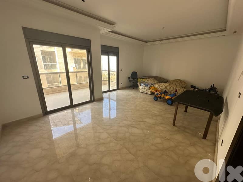 Apartment for sale in Hadath - شقة للبيع في الحدث 0