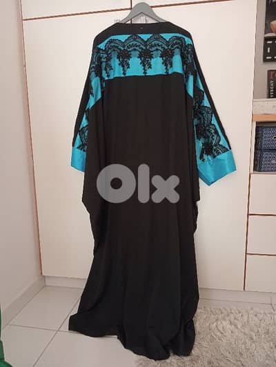 black abaya