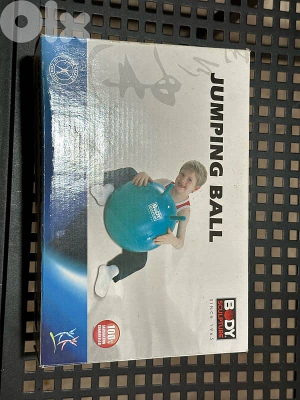 Body sculpture jumping ball 1