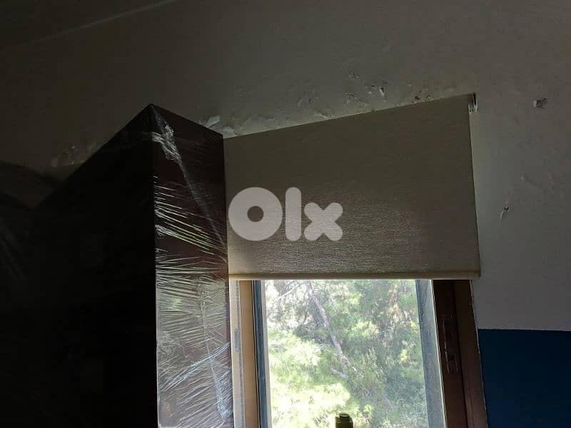 7 برادي عازل للشمس مع مكنات شبه جدد 4