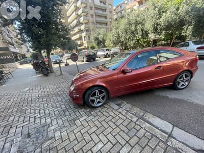 230 compact 2002
