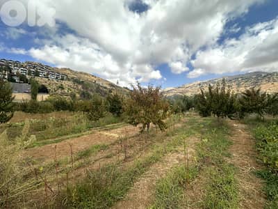 RWK113DZ - Land For Sale In kfardebian - أرض للبيع في كفردبيان