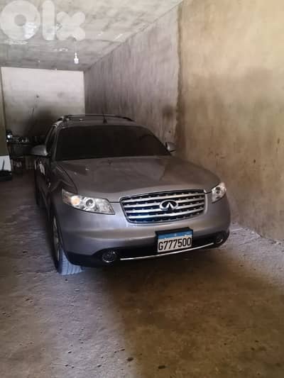 Infiniti FX35