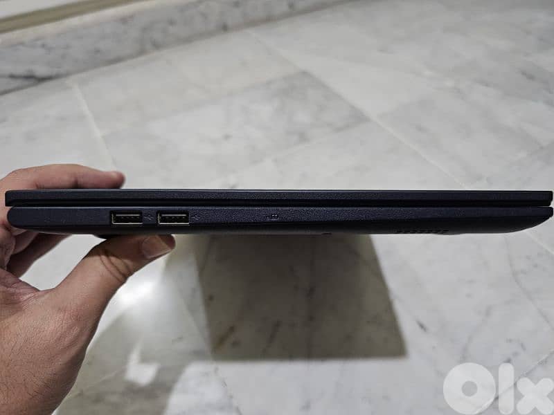 Asus vivobook 15 8