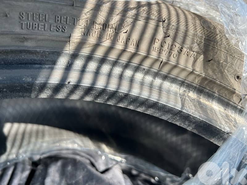2 tires for sale used like new ،brand (falken)made in japan 205/55/16 4