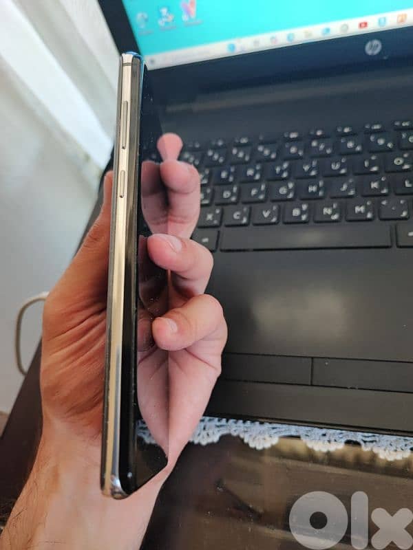 Samsung galaxy s10+ 6