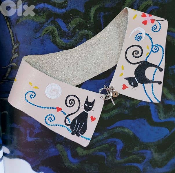 Black cat leather collar. 0