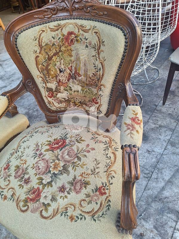 طقم صالون لويس الخامس عشر قماش اوبيسون فرنسي حياكة يد روميو وجوليات 2