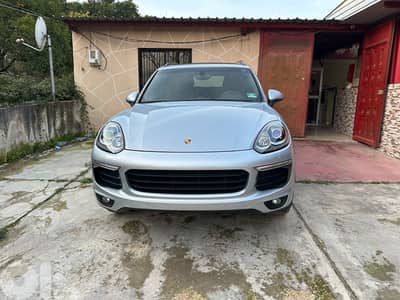 Porsche Cayenne 2017 Platinum edition
