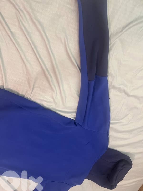 slightly used nike tech 5