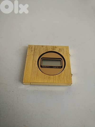 Vintage L'Express desk watch - Not Negotiable