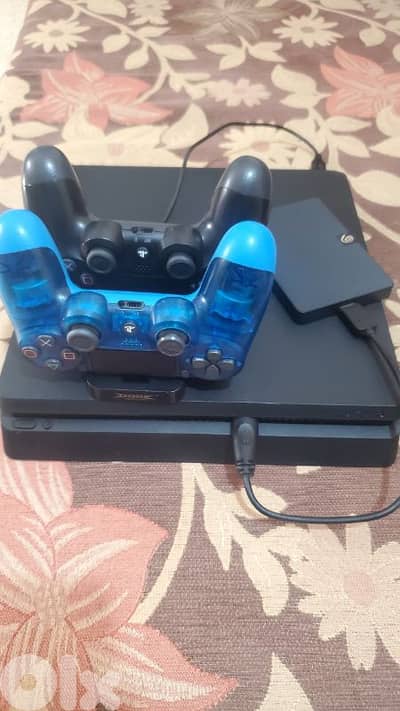 PS4 مع هاردين ٣٠٠٠ جيكا