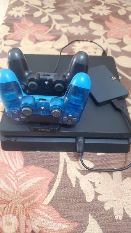 PS4 مع هاردين ٣٠٠٠ جيكا 0
