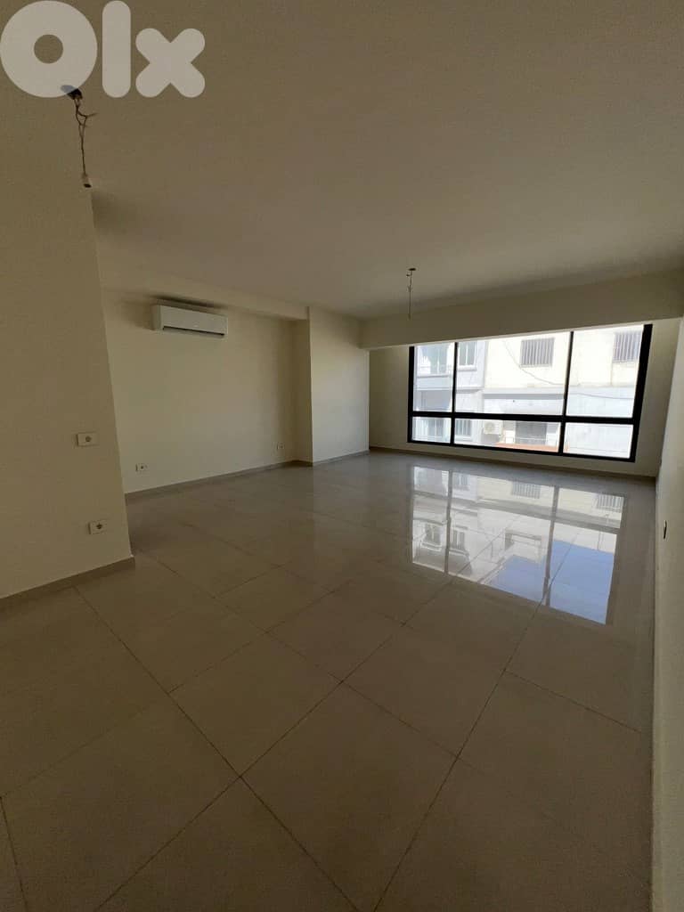 Office For Rent In Bourj Hammoud مكتب للاجار في برج حمود 0