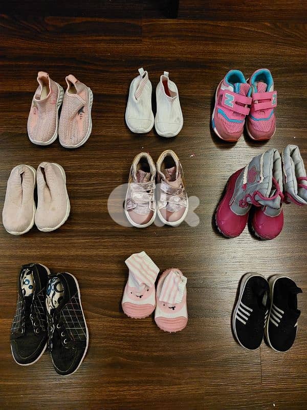 البسة وأحذية بناتي من لعمر سنة وسنتين و أحذية لعمر ٤و٥ تفاصيل بالبوست 17