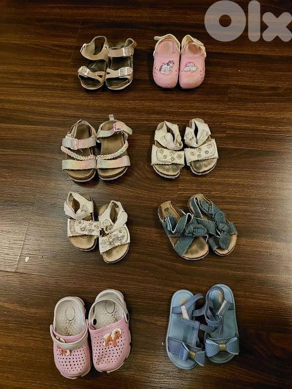 البسة وأحذية بناتي من لعمر سنة وسنتين و أحذية لعمر ٤و٥ تفاصيل بالبوست 18