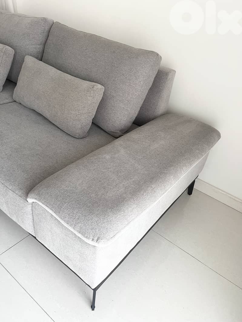 Like new L sofa 1
