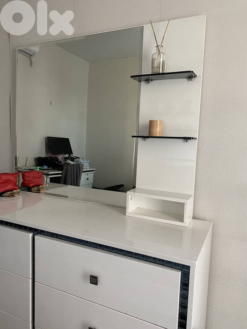 Full bedroom for sale - Modern fully bought from Home Centre 3