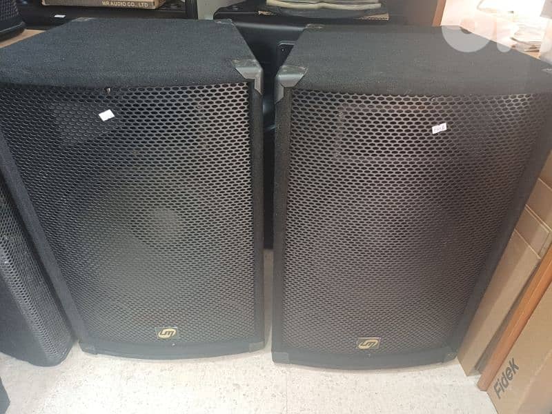 2 speaker 15" not powered used like new 0