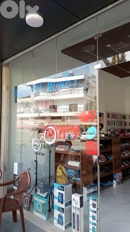 محل تلفونات للبيع 1