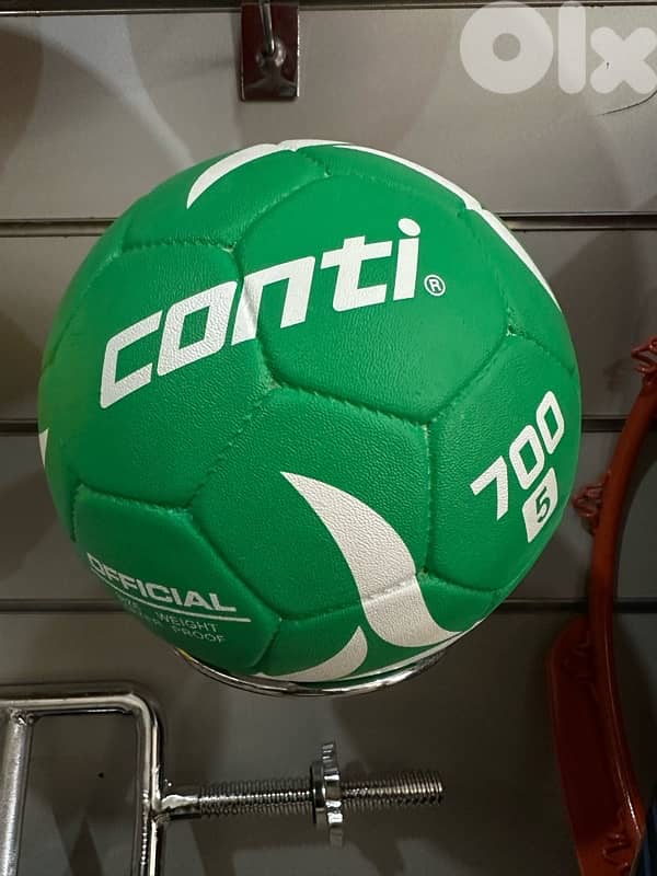 Conti football 0