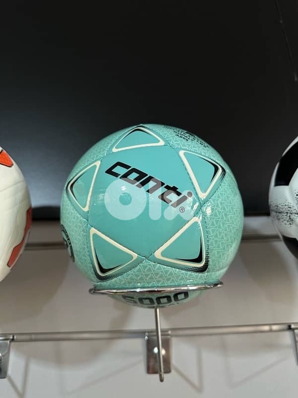 Conti futsal 0