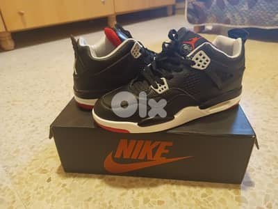 Air Jordan 4 Retro (Bred)