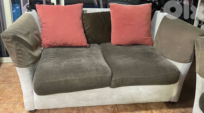 living room 3 pieces sofas 2