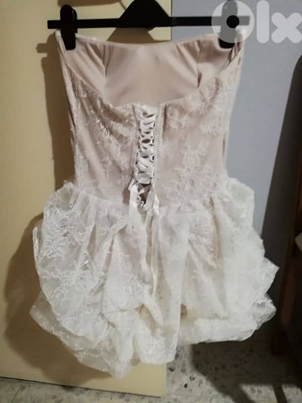 bride to be dress, robe, and accessories 4