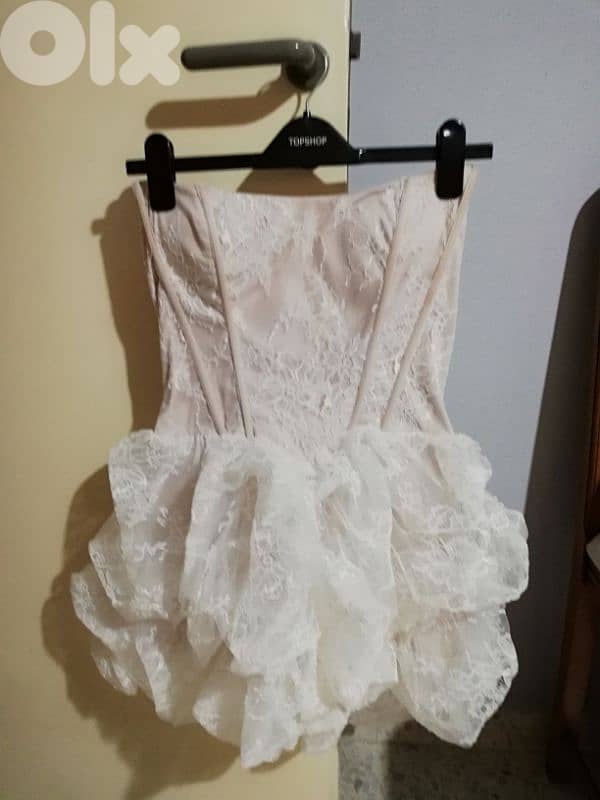 bride to be dress, robe, and accessories 6