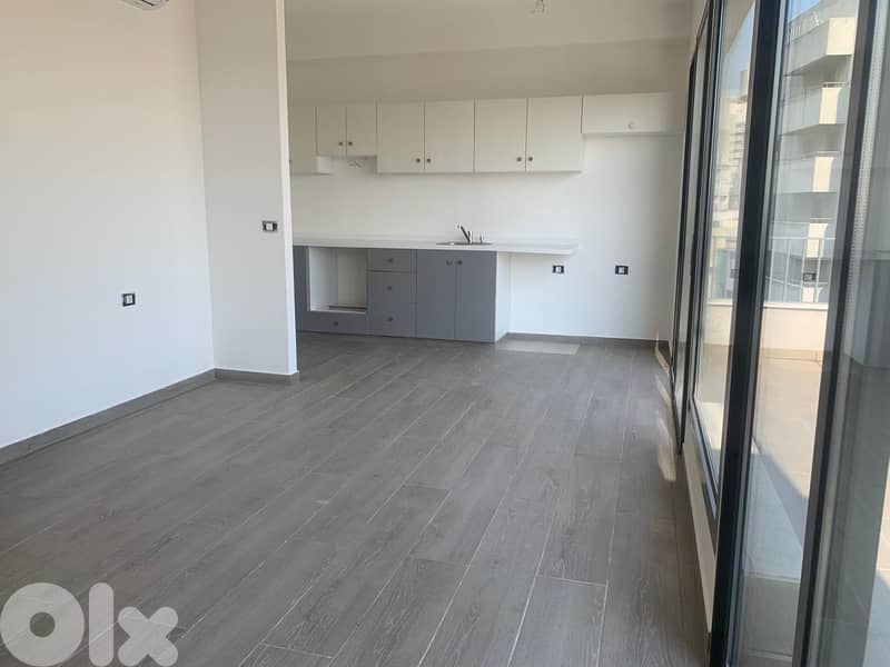 Apartment for sale in Sioufi 0