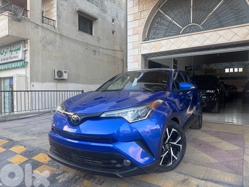 Toyota C-HR 2018 XLE, super clean, full options, 81/882165 0
