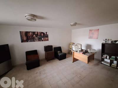 Warehouse for Sale – Hazmieh, Mar Takla