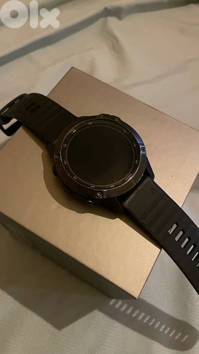 garmin phenix 6pro solar like new with more band