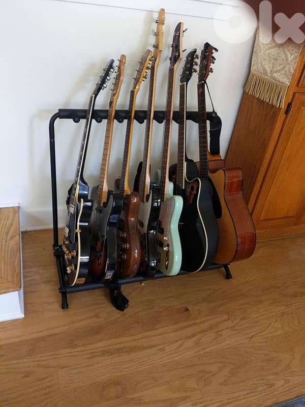 7 Slot Multi Guitar Rack 4