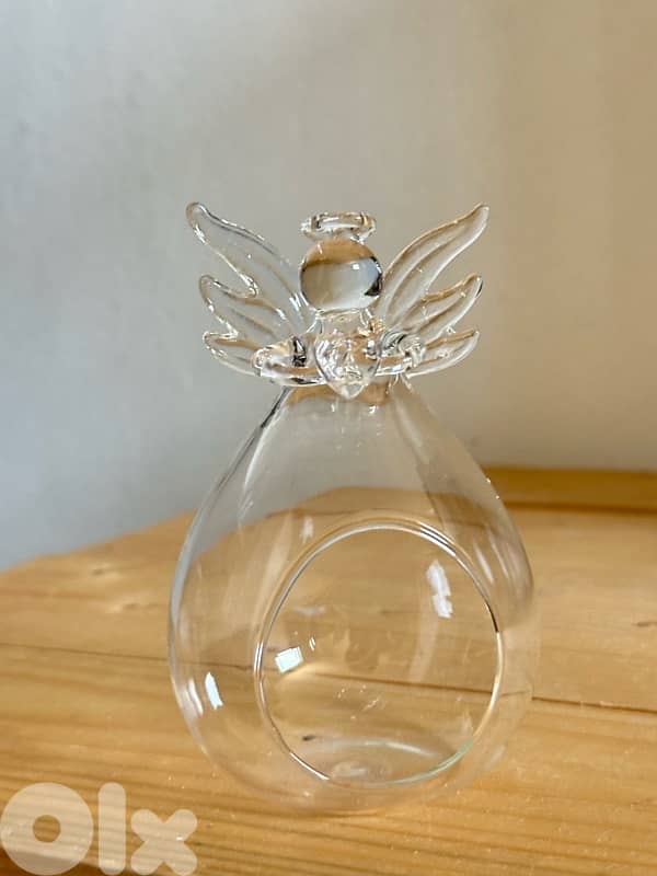 angel candle holder(quantity available) 2