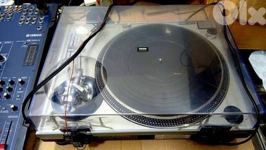 Vintage 1979 Technics SL-1200MK2 Turntable.