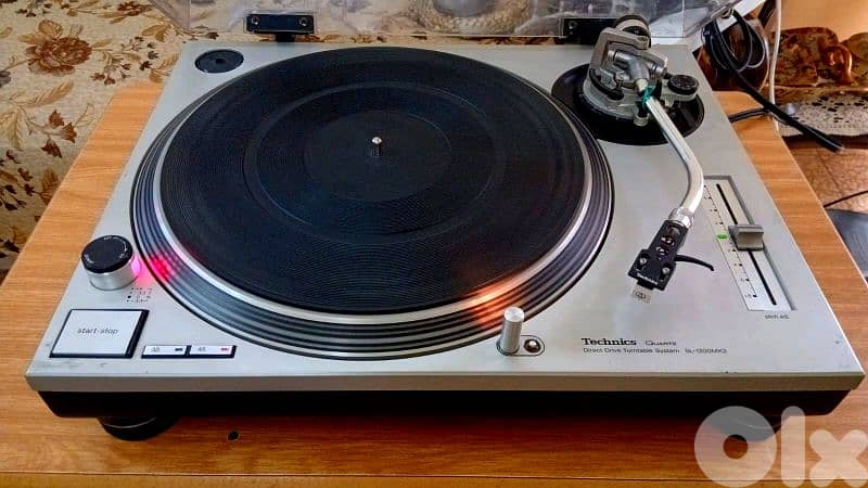 Vintage 1979 Technics SL-1200MK2 Turntable. 7