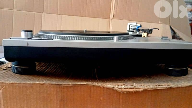 Vintage 1979 Technics SL-1200MK2 Turntable. 8